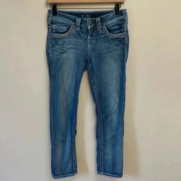 SILVER Suki Women’s Slim Boot Cut Jeans - Picture 1 of 8